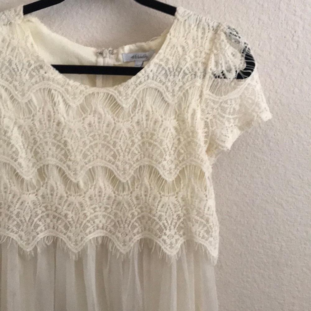 Lace wedding dress